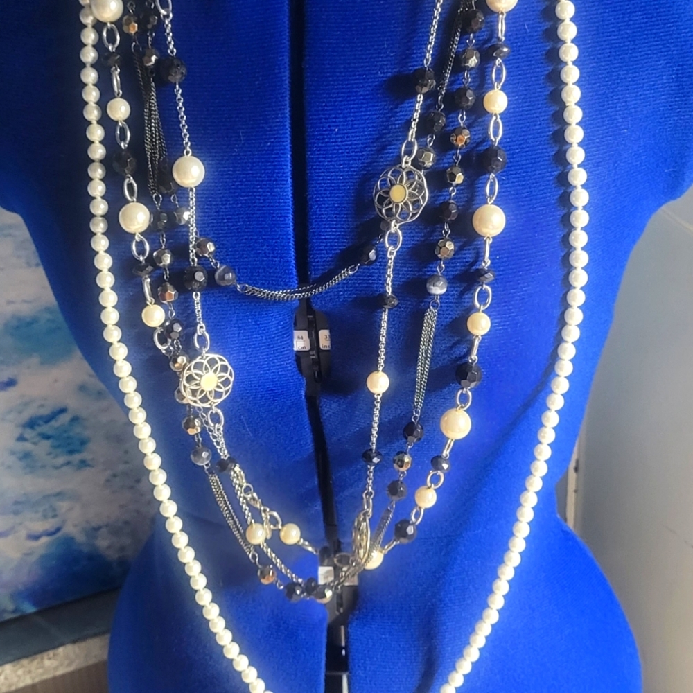 Necklaces bundle (5)